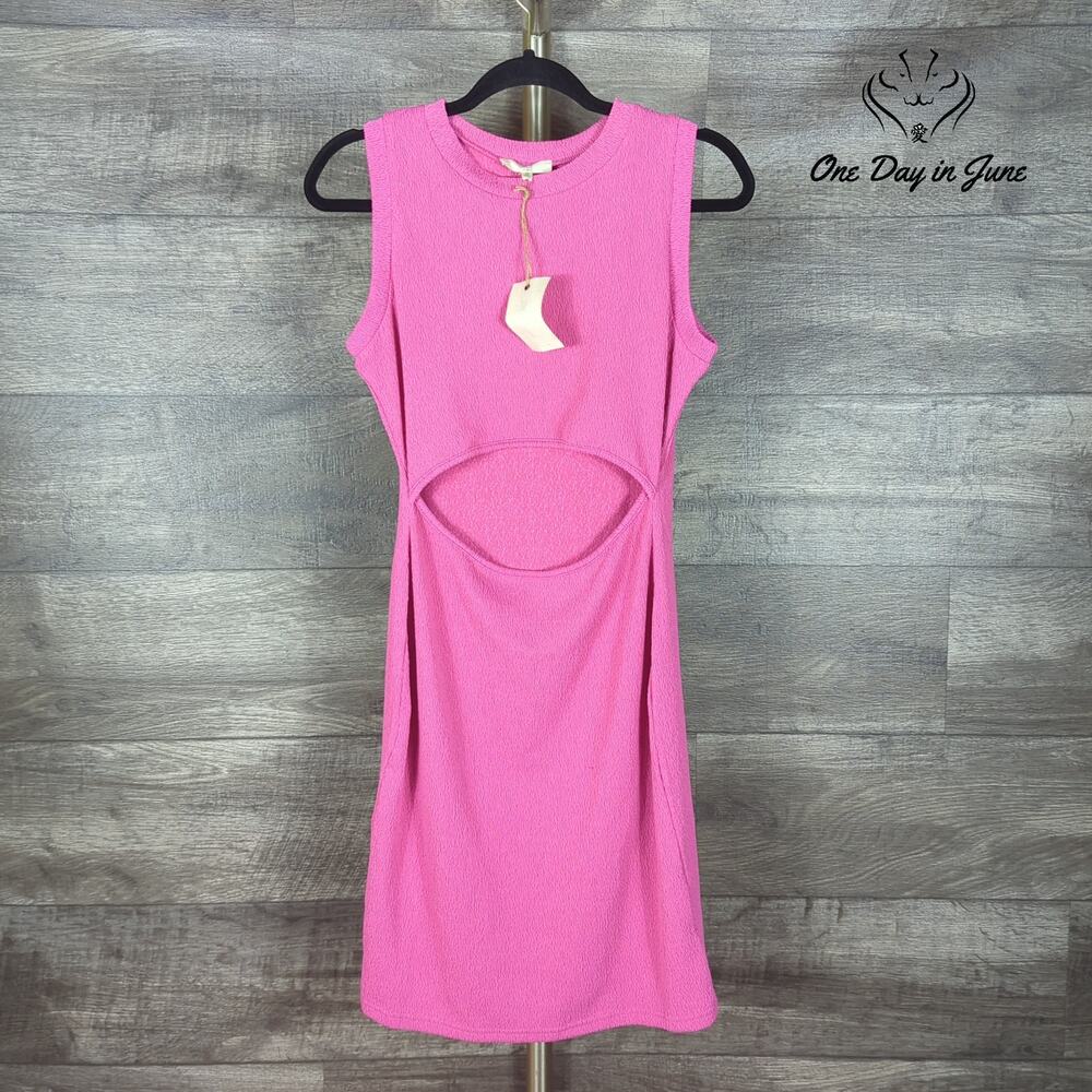 Easel Cutout Front Bodycon Dress Size M
